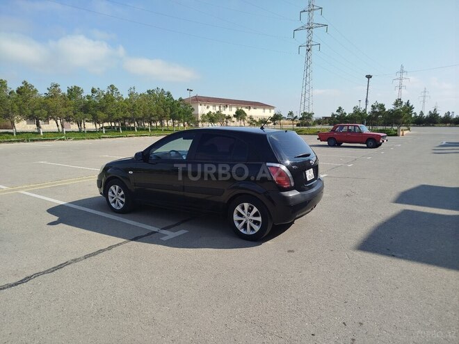Kia Rio 2005, 240,000 km - 1.5 l - Bakı