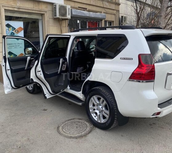 Toyota Land Cruiser Prado 2012, 249,000 km - 4.0 л - Bakı