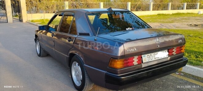 Mercedes 190 1990, 155,768 km - 2.0 l - Saatlı