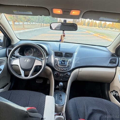Hyundai Accent 2017, 233,355 km - 1.6 л - Gəncə