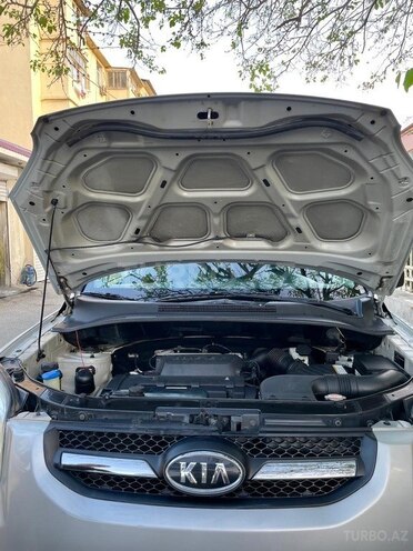 Kia Sportage 2009, 97,000 km - 2.0 л - Bakı