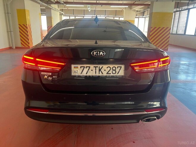 Kia K5-11