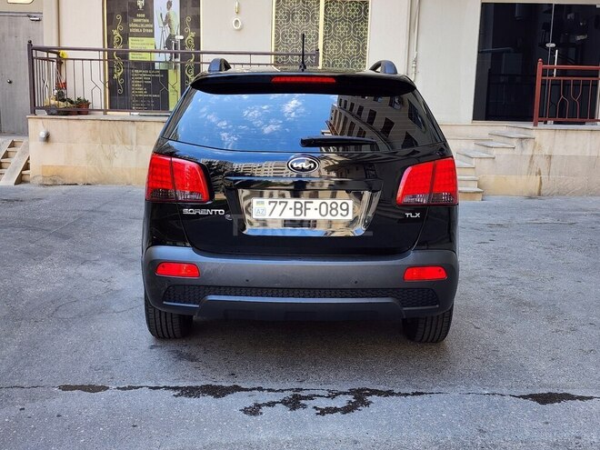 Kia Sorento-9