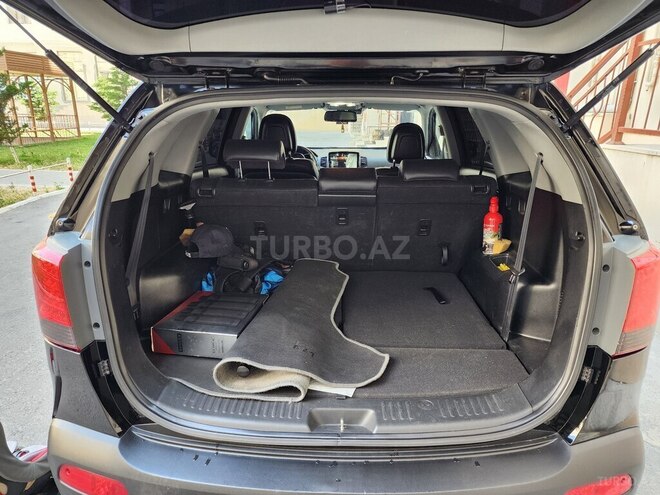 Kia Sorento-14