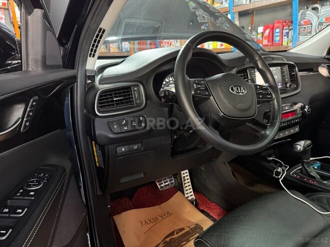 Kia Sorento-21