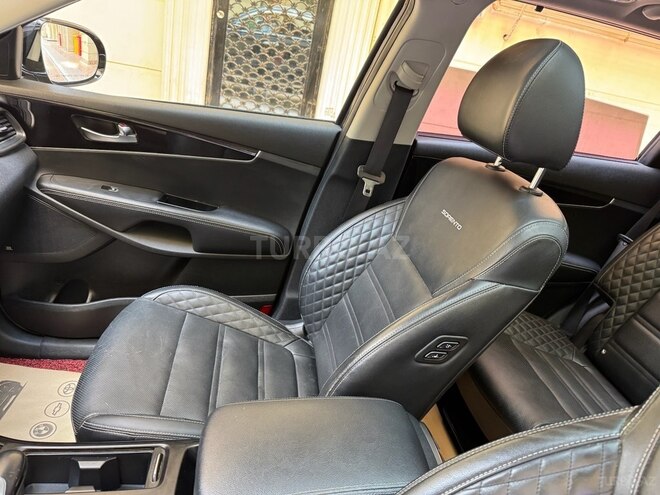 Kia Sorento-17