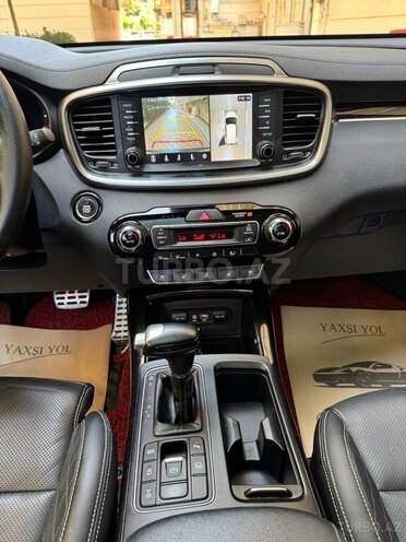 Kia Sorento-15