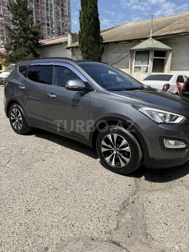 Hyundai Santa Fe-3