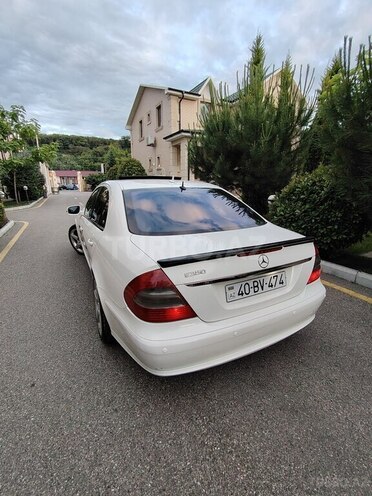 Mercedes E 280-12