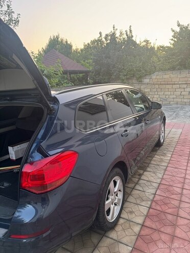 Opel Astra 2010, 110,000 km - 1.7 l - Mingəçevir