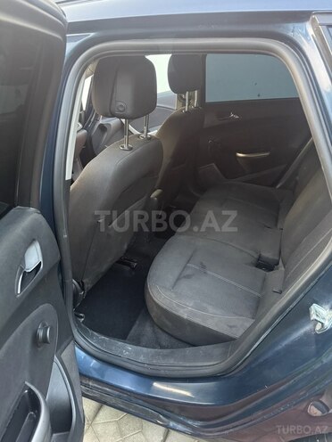 Opel Astra 2010, 110,000 km - 1.7 l - Mingəçevir