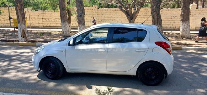 Hyundai i20 2011, 250,446 km - 1.4 l - Sumqayıt
