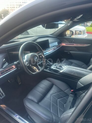 BMW i7 2024, 16,500 km - 0.0 l - Bakı