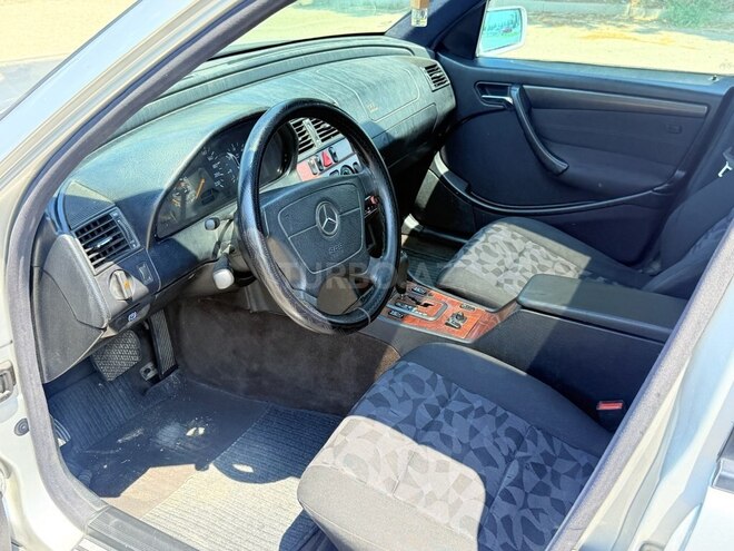 Mercedes C 220 d 1999, 287,690 km - 2.2 l - Bakı
