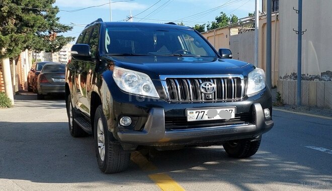 Toyota Land Cruiser Prado 2009, 191,000 km - 2.7 л - Bakı