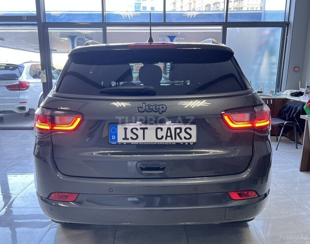 Jeep Compass-6