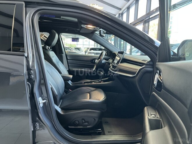 Jeep Compass-10