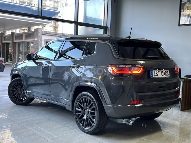 Jeep Compass-9