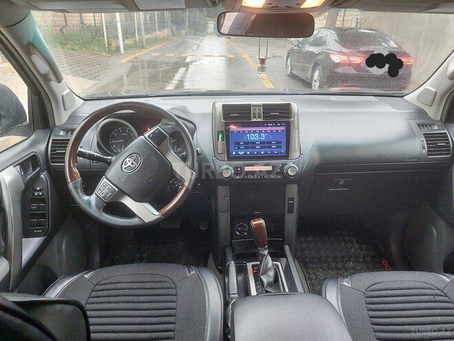 Toyota Land Cruiser Prado 2009, 191,000 km - 2.7 л - Bakı