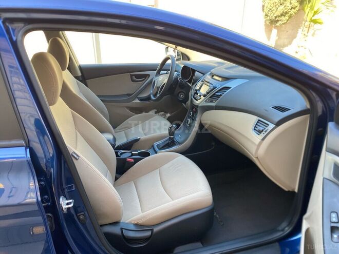Hyundai Elantra 2015, 75,639 km - 1.8 л - Bakı
