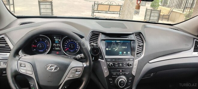 Hyundai Santa Fe-13