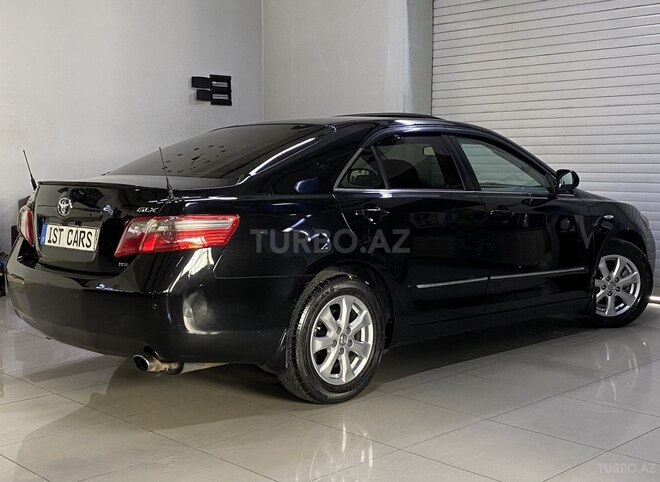 Toyota Camry-12
