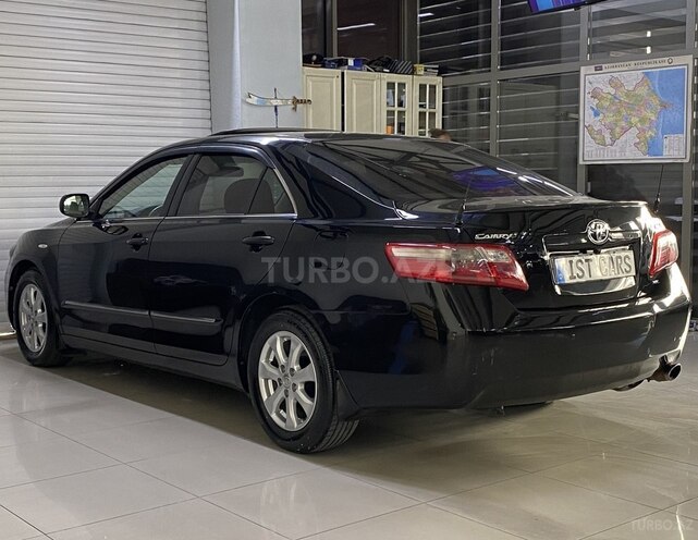 Toyota Camry-9