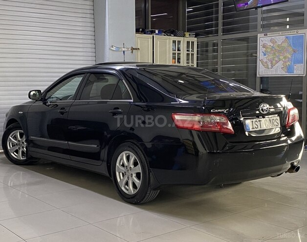 Toyota Camry-11