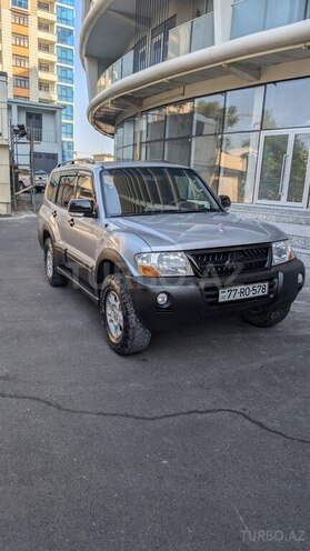 Mitsubishi Pajero 2005, 343,000 km - 2.8 l - Bakı