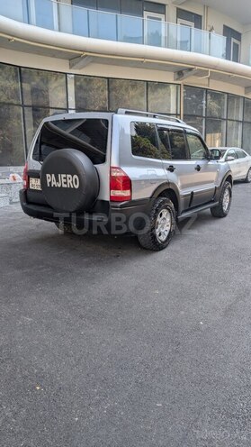 Mitsubishi Pajero 2005, 343,000 km - 2.8 l - Bakı