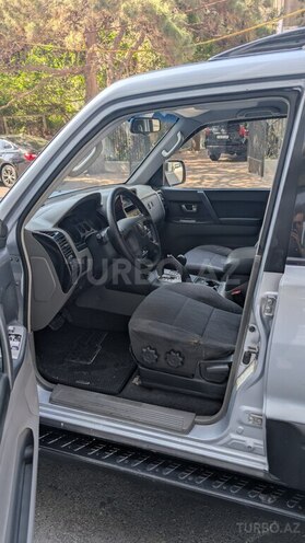 Mitsubishi Pajero 2005, 343,000 km - 2.8 l - Bakı