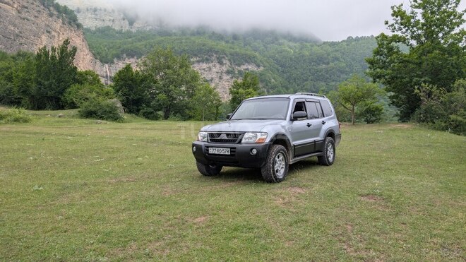 Mitsubishi Pajero 2005, 343,000 km - 2.8 l - Bakı
