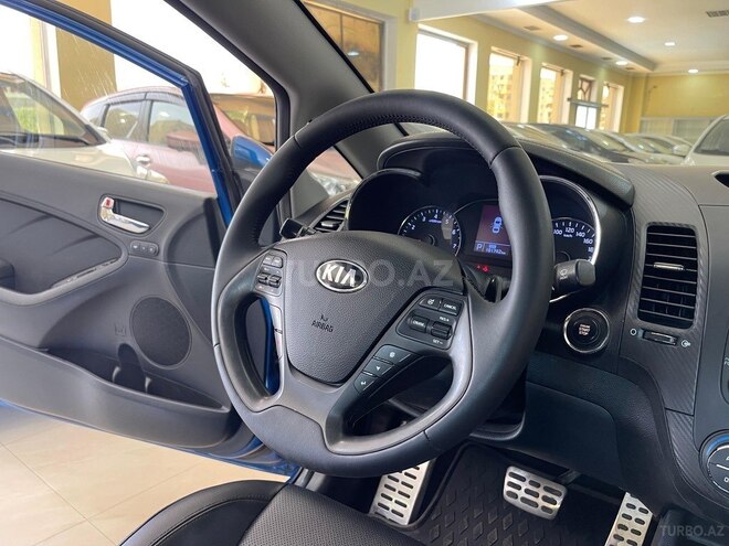 Kia Cerato-9