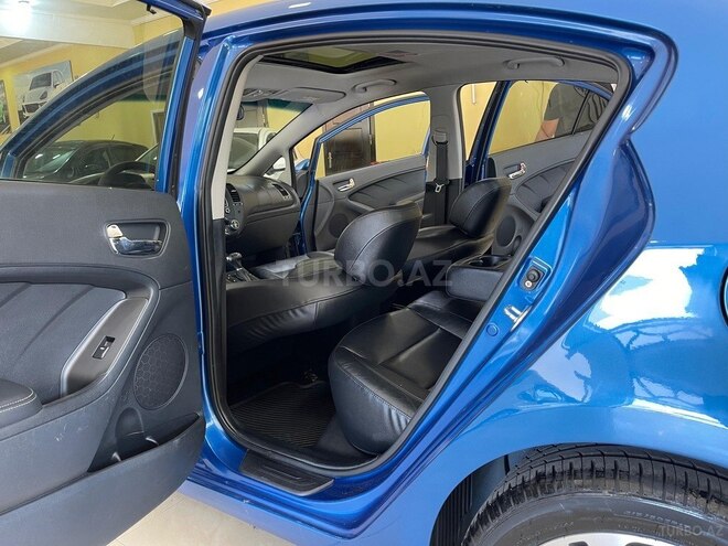 Kia Cerato-13