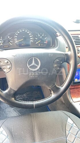 Mercedes E 220 d 1999, 293,457 km - 2.2 л - Bakı