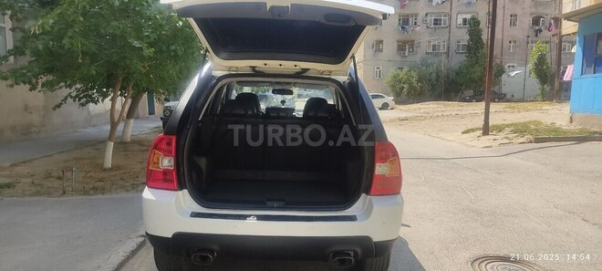Kia Sportage 2009, 286,000 km - 2.0 l - Sumqayıt