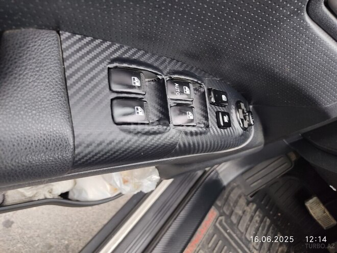 Kia Sportage 2009, 286,000 km - 2.0 l - Sumqayıt