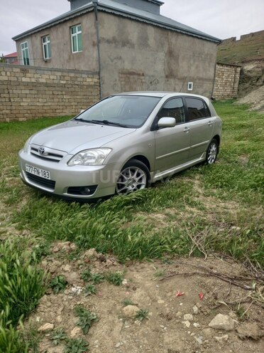 Toyota Corolla 2006, 310,000 km - 1.4 l - Bakı