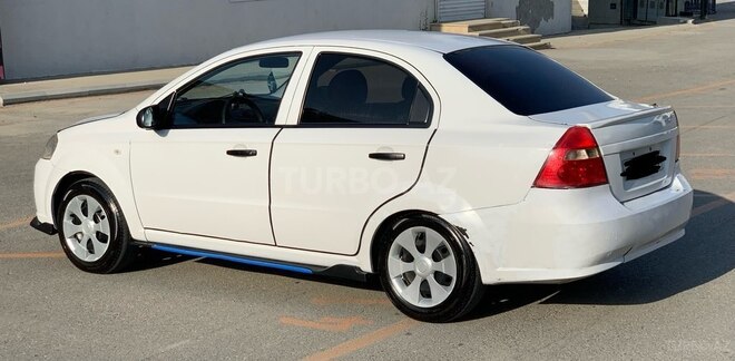 Chevrolet Aveo-11