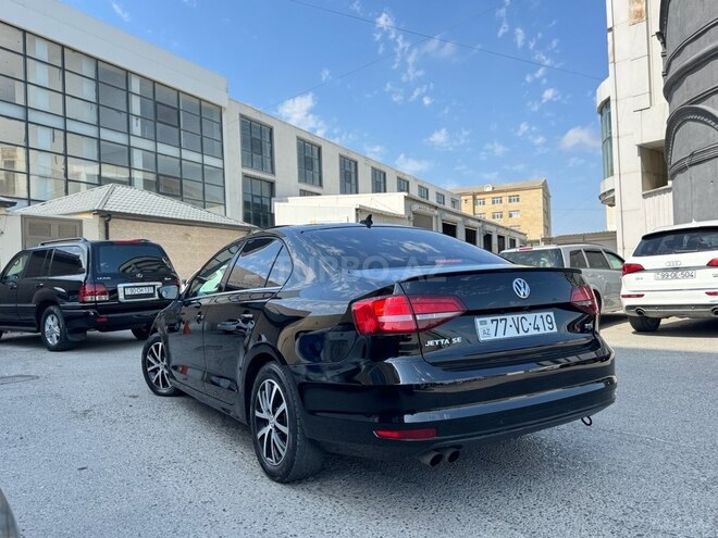 Volkswagen Jetta-8