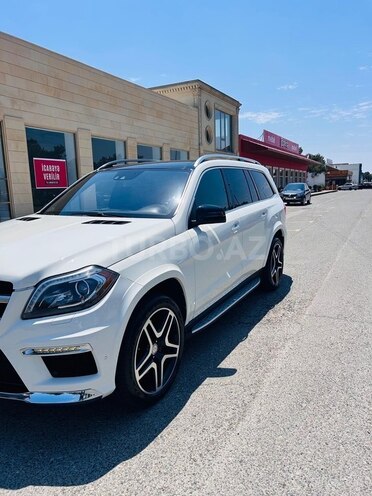 Mercedes GL 550-3