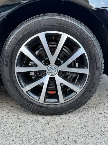 Volkswagen Jetta-9