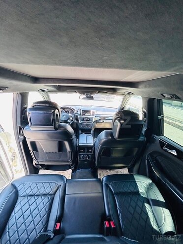 Mercedes GL 550-10