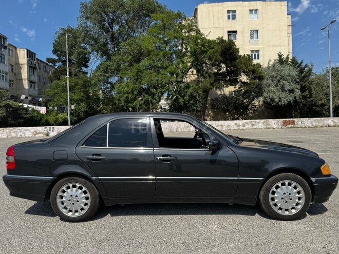 Mercedes C 220 1995, 365,000 km - 2.2 l - Bakı