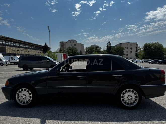 Mercedes C 220 1995, 365,000 km - 2.2 l - Bakı