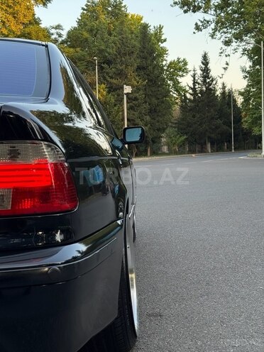 BMW 528 1997, 490,000 km - 2.8 l - Mingəçevir