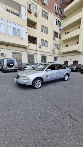 Volkswagen Passat 2002, 270,000 km - 1.8 l - Bakı