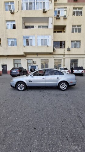 Volkswagen Passat 2002, 270,000 km - 1.8 l - Bakı