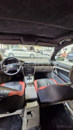 Volkswagen Passat 2002, 270,000 km - 1.8 l - Bakı