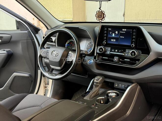 Toyota Highlander-16